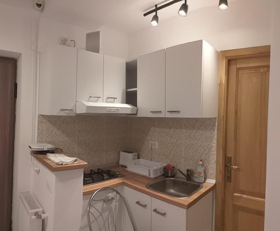 Nice Studio In Old Town Бухарест Экстерьер фото