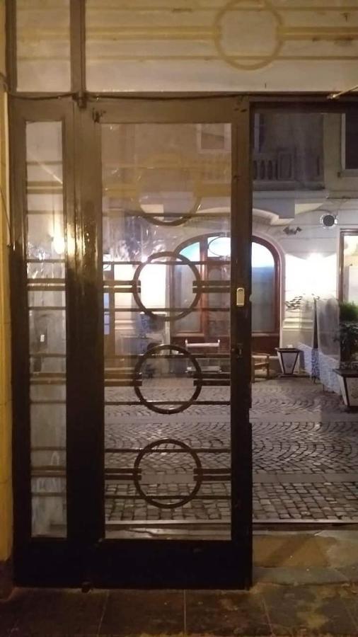 Nice Studio In Old Town Бухарест Экстерьер фото
