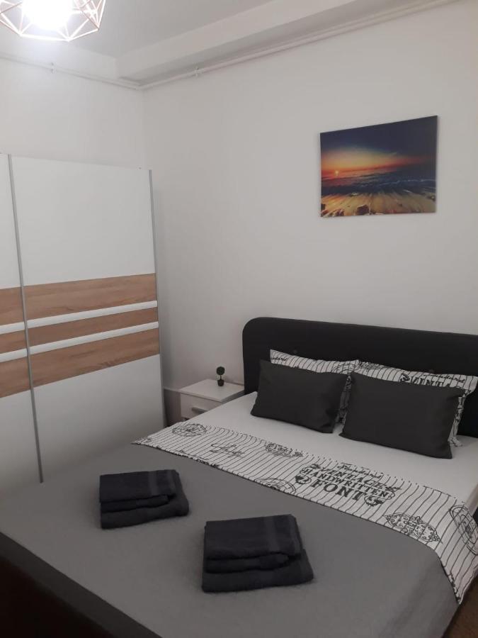 Nice Studio In Old Town Бухарест Экстерьер фото