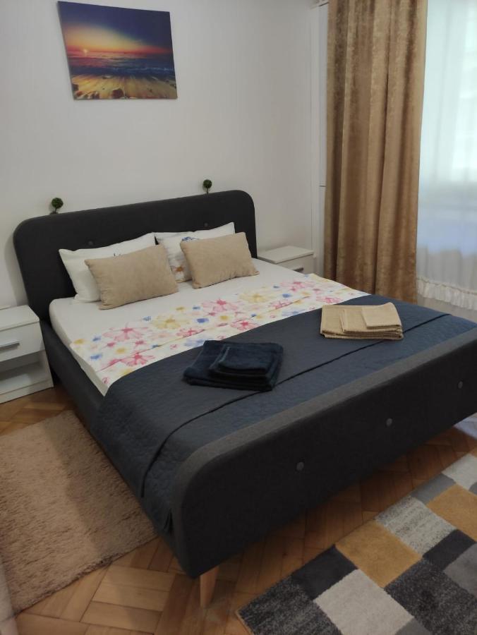 Nice Studio In Old Town Бухарест Экстерьер фото