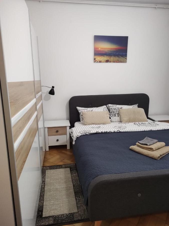 Nice Studio In Old Town Бухарест Экстерьер фото